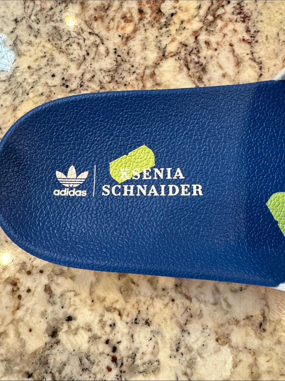 Size 8 Women’s Adidas Slides Sandals - Picture 3 of 4